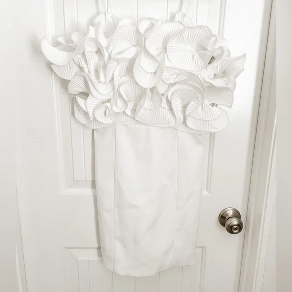 DO+BE white mini dress with ruffles with tags - Picture 2 of 3